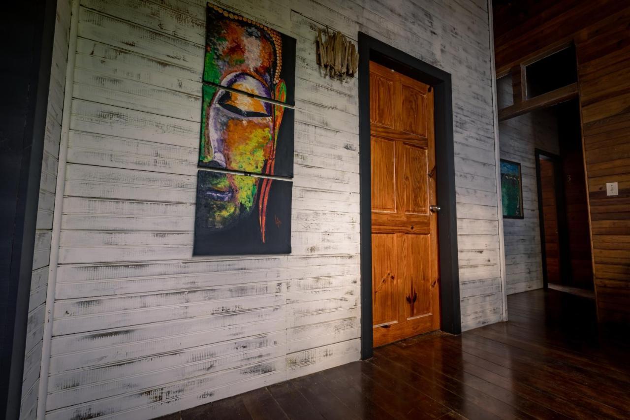 Barrbra Bnb Over The Sea Bocas Town Exterior foto