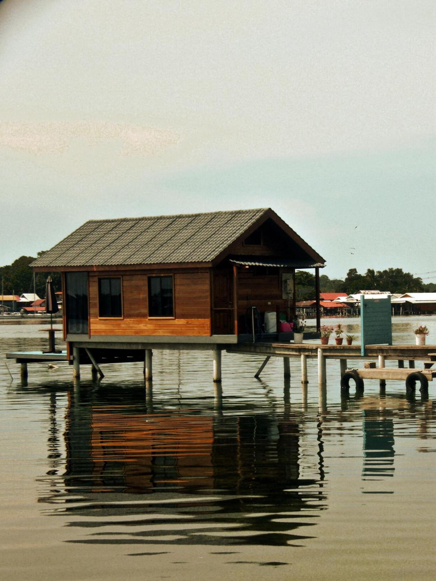 Barrbra Bnb Over The Sea Bocas Town Exterior foto