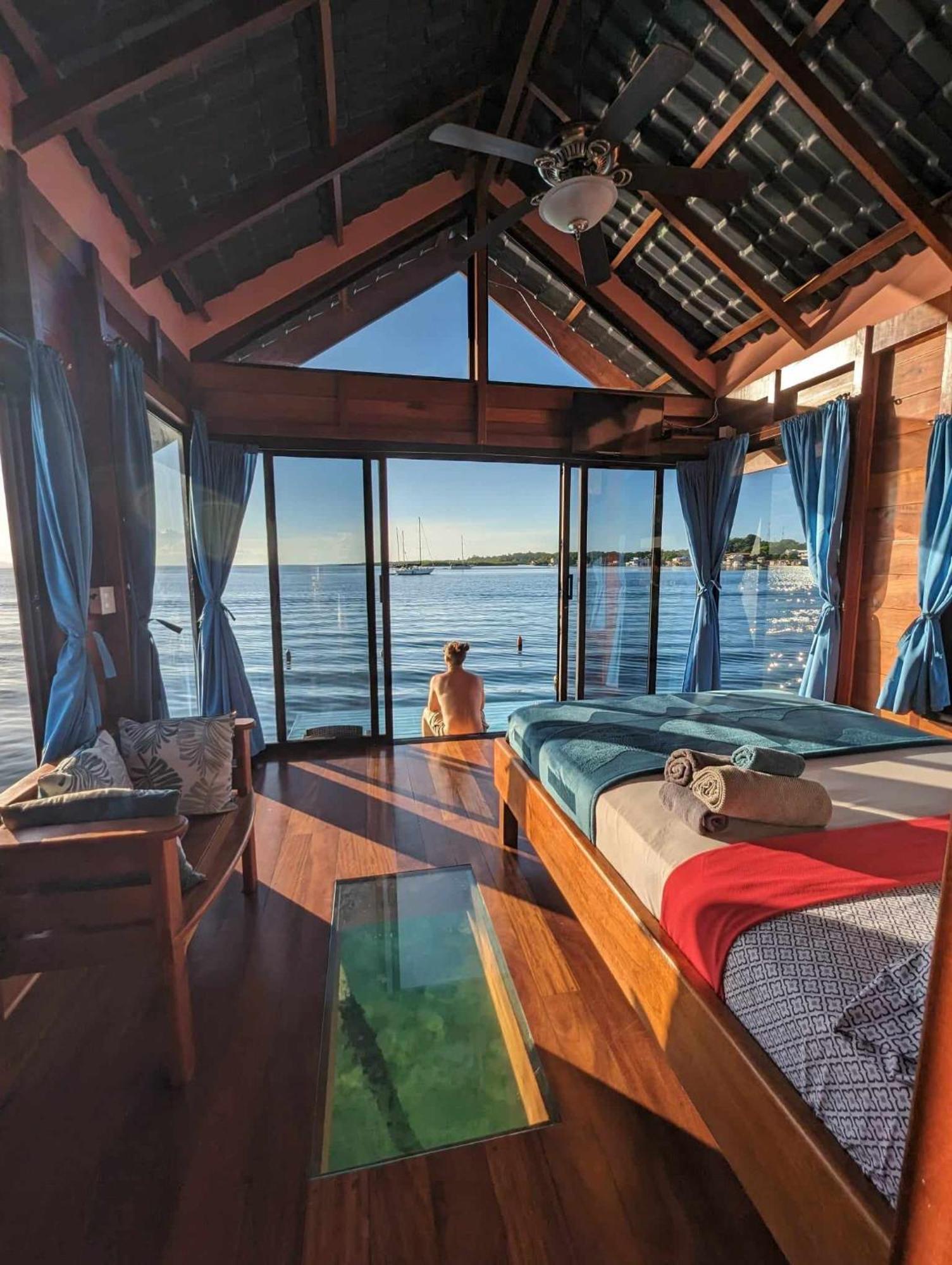 Barrbra Bnb Over The Sea Bocas Town Cameră foto