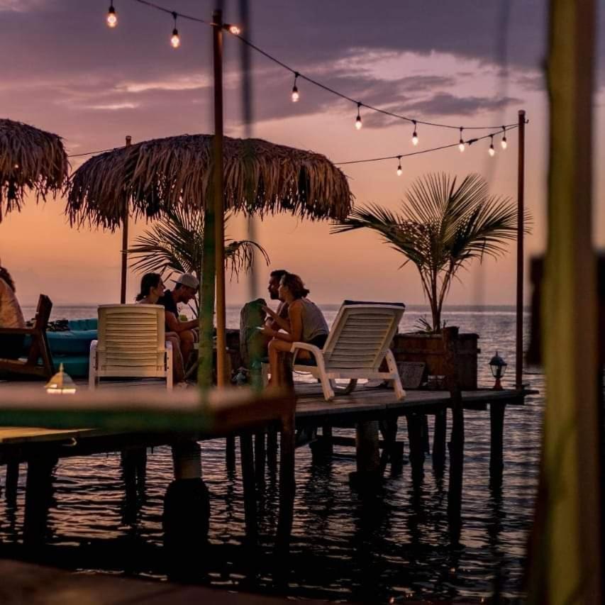 Barrbra Bnb Over The Sea Bocas Town Exterior foto